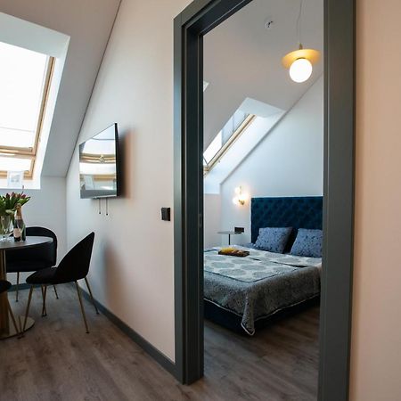 M8 Stylish One-Bedroom Apartment Kaunas Ngoại thất bức ảnh