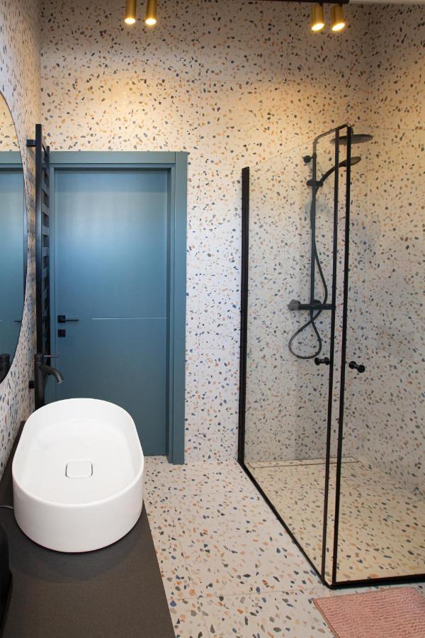 M8 Stylish One-Bedroom Apartment Kaunas Ngoại thất bức ảnh