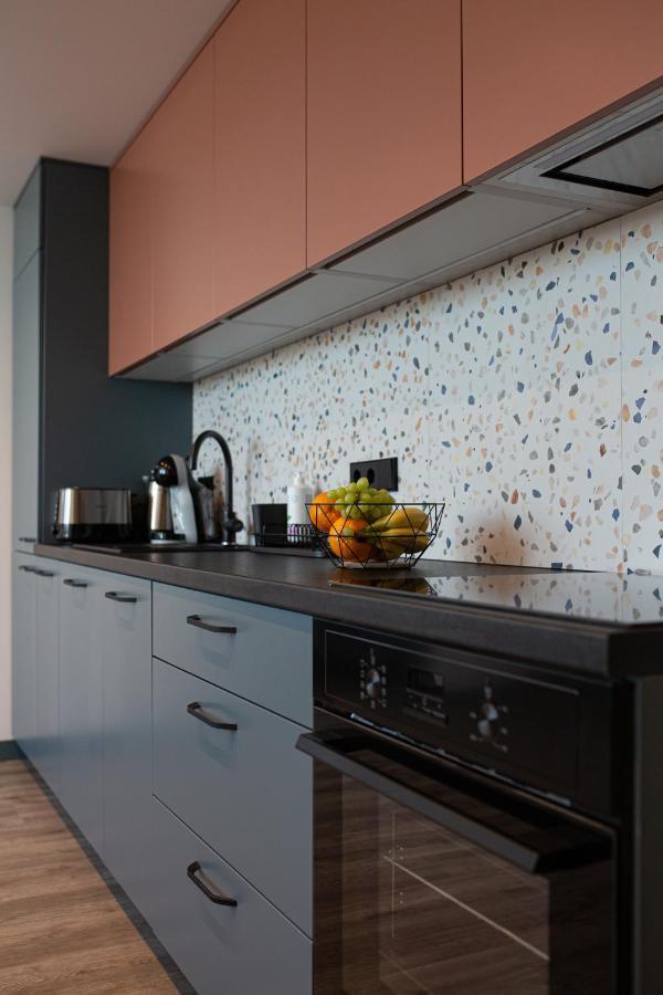 M8 Stylish One-Bedroom Apartment Kaunas Ngoại thất bức ảnh
